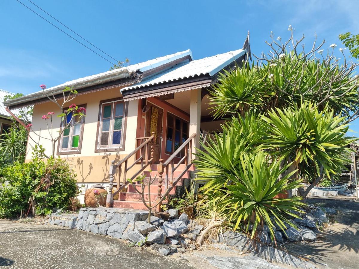 Hello Sichang Bungalow Ko Sichang Exterior foto