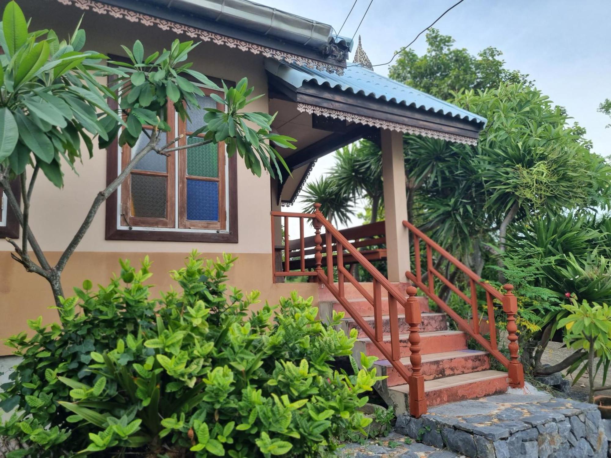 Hello Sichang Bungalow Ko Sichang Exterior foto