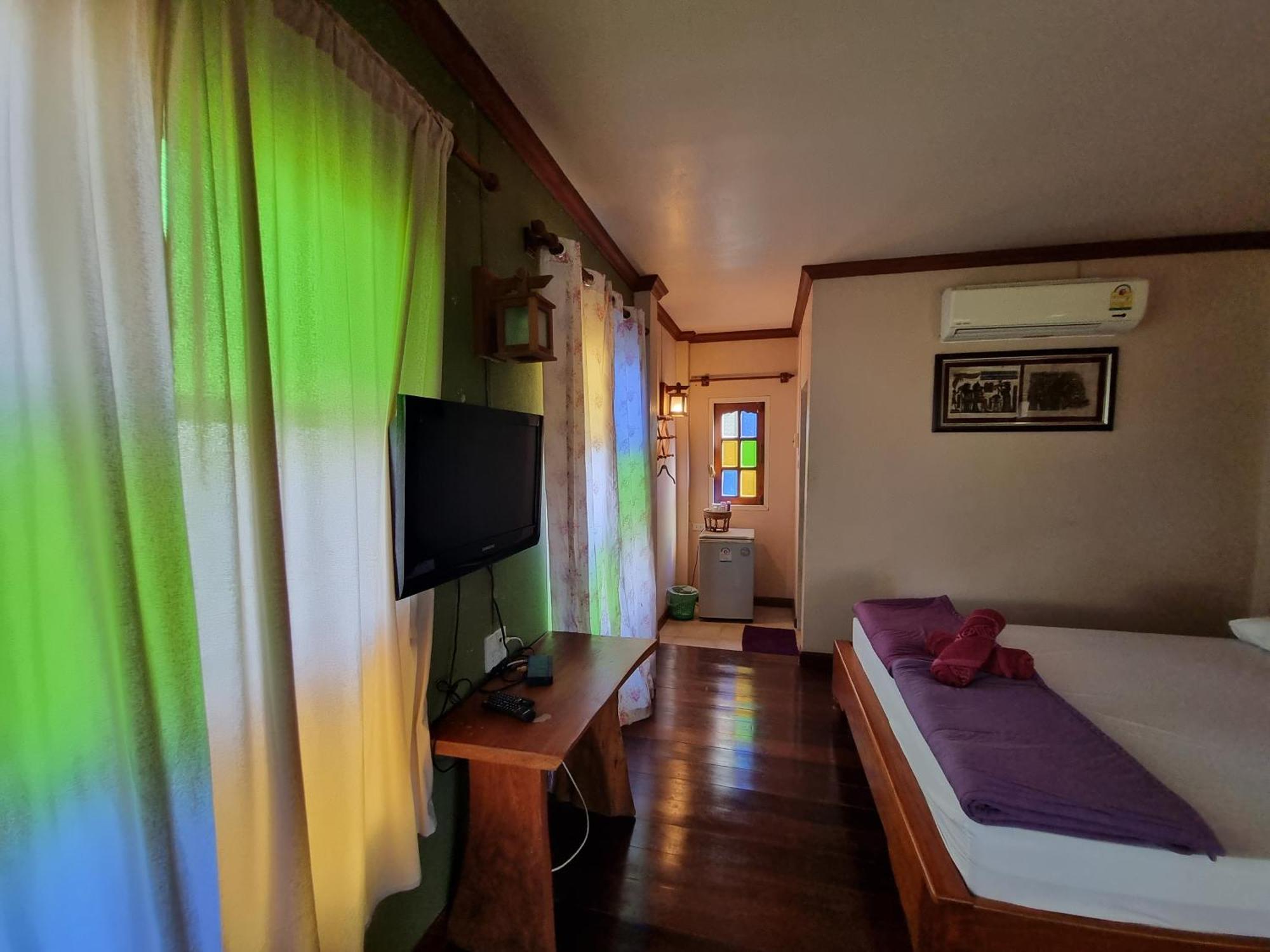 Hello Sichang Bungalow Ko Sichang Zimmer foto